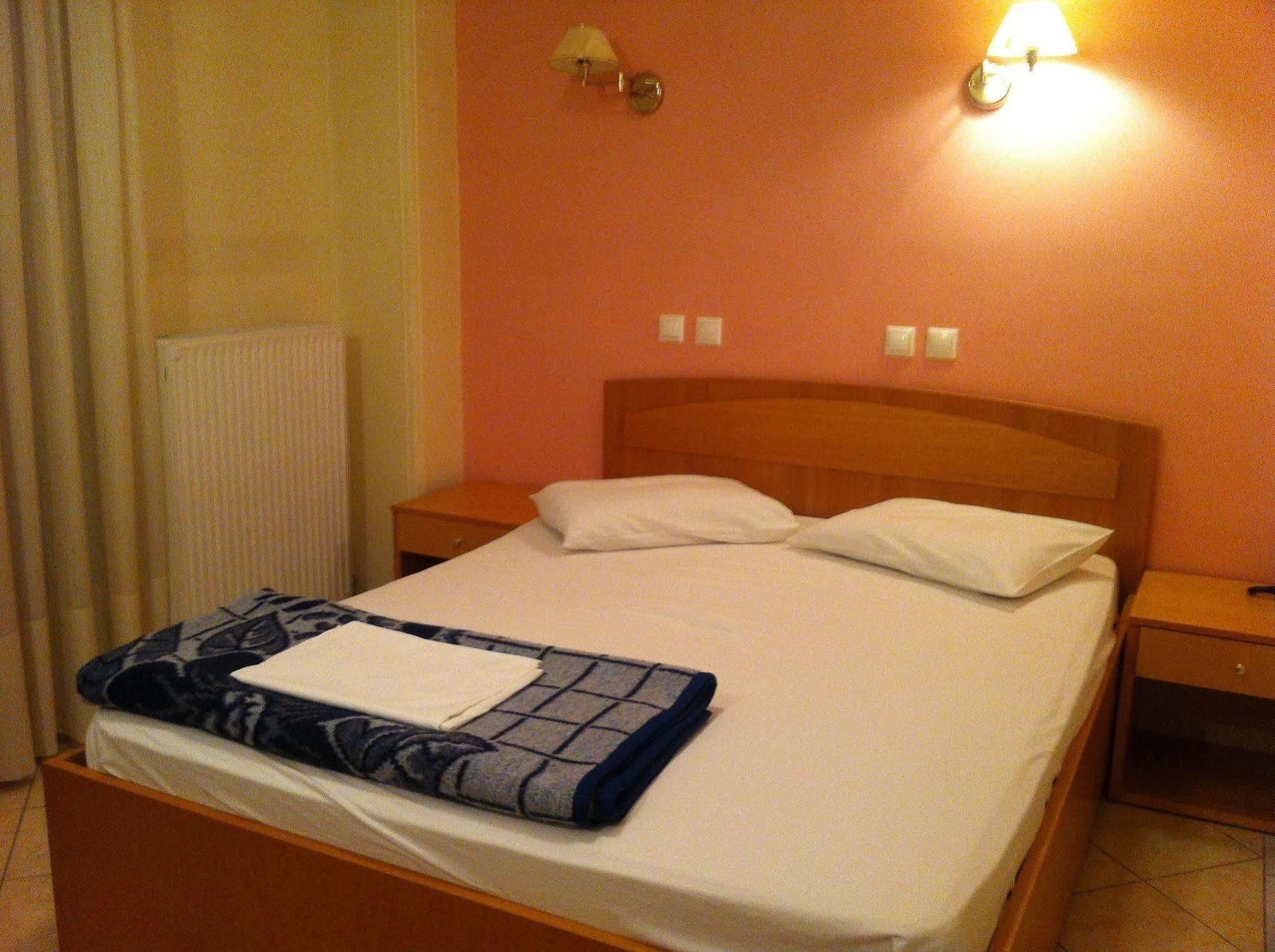 Cybele Guest Accommodation Athen Exterior foto