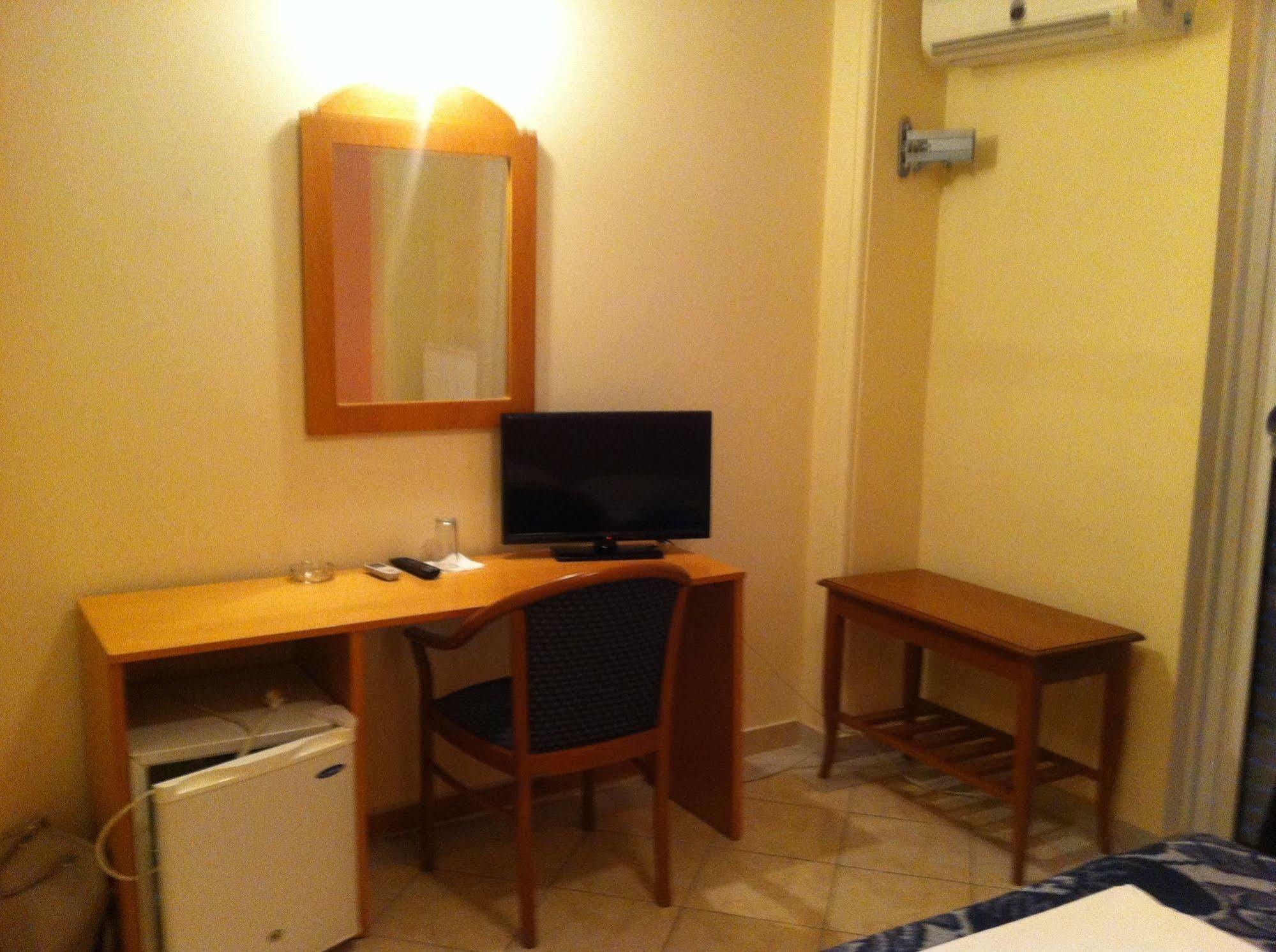 Cybele Guest Accommodation Athen Exterior foto